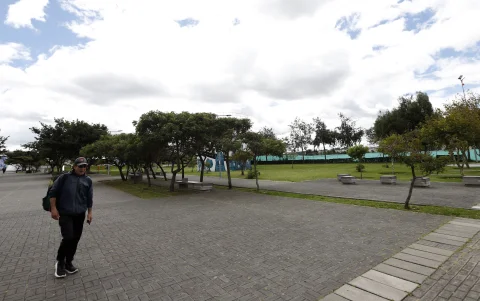 Uno de los problemas es que no hay una conexión entre las vías colindantes del parque Bicentenario.