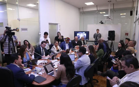En la Comisión de Fiscalización no hubo los votos para aprobar la calificación de la solicitud de juicio político en contra de Inés Manzano.