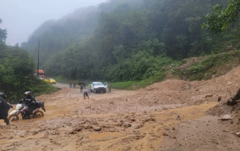 El río La Viuda se desbordó en la parroquia Pucayacu,