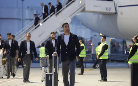 Jugadores de la selección de Irán a su llegada al Aeropuerto Internacional de Tijuana, México, para disputar el Mundial 2026.