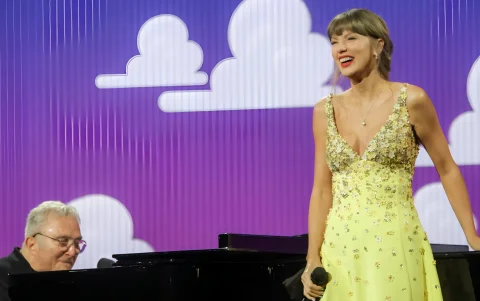 Swift junto a Randy Newman