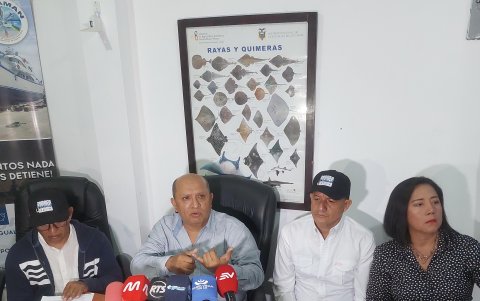 George Pinto, dirigente pesquero de Manta, cuestionó la falta de herramientas para enfrentar emergencias como la del 6 de junio