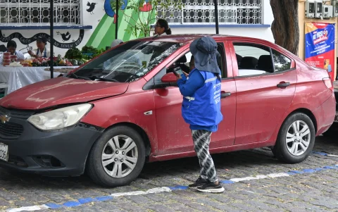 El 7 de mayo comenzó a funcionar la zona azul en el centro de Tumbaco.