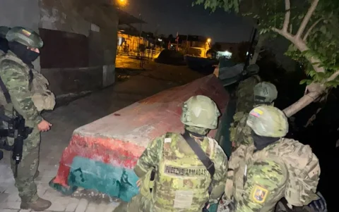 Experiencias previas redujeron delitos, pero la violencia repuntó tras el retiro militar.
