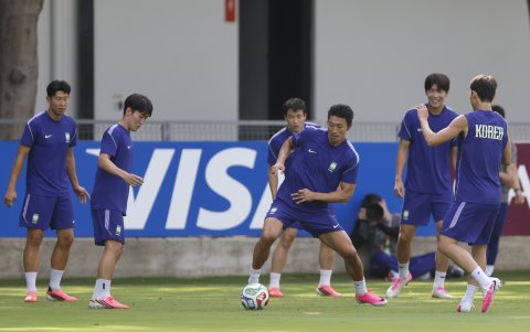 La Selección de Corea del Sur llega con todas sus figuras disponible.
