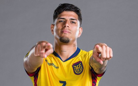 Piero Hincapié defensa del Arsenal de Inglaterra y de la Selección de Ecuador.
