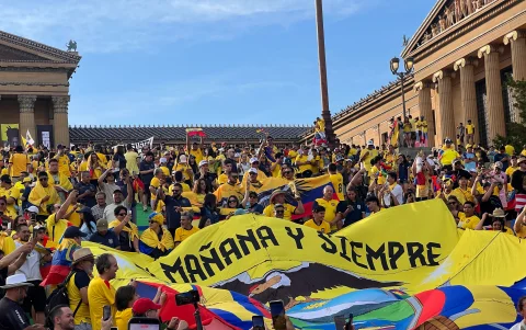 Entre cánticos, banderas y mensajes de apoyo, la afición convirtió la ciudad estadounidense en una extensión de Ecuador.