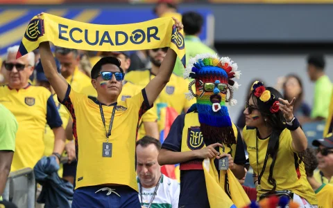 Hinchas de Ecuador en el estadio de Filadelfia.
