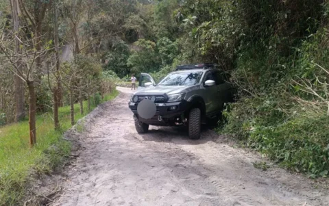 Un ataque armado acabó con la vida de Jorge Montenegro en Calacalí; la Policía investiga posibles vínculos con delincuencia organizada.