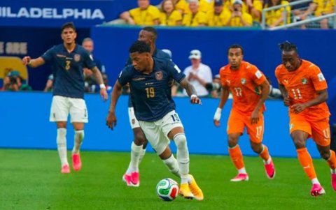 El atacante ecuatoriano Gonzalo Plata fue bien controlado por la defensa africana en el duelo de debut de La Tricolor.