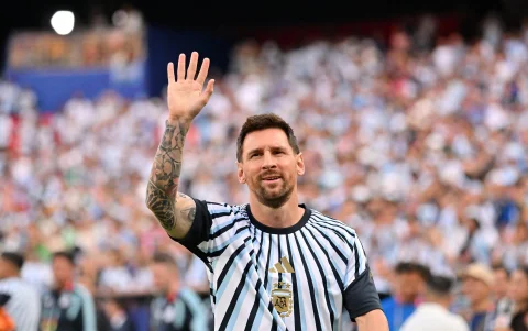 Calentamiento de Argentina, con Messi como líder, para medir a Argelia.