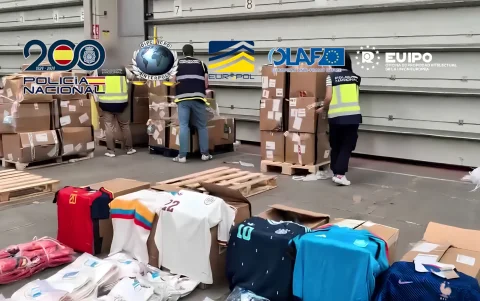 La macrooperación policial se saldó con la detención de 95 personas en toda España