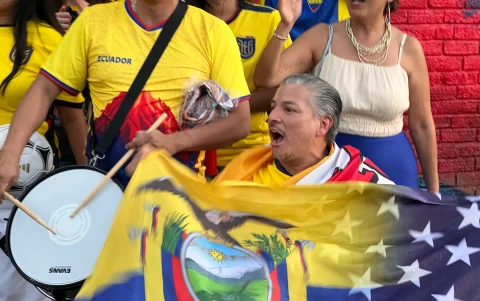 Aunque la comunidad ecuatoriana en Kansas City es pequeña, sus integrantes han construido una red de apoyo que fortalece el sentido de pertenencia y solidaridad.