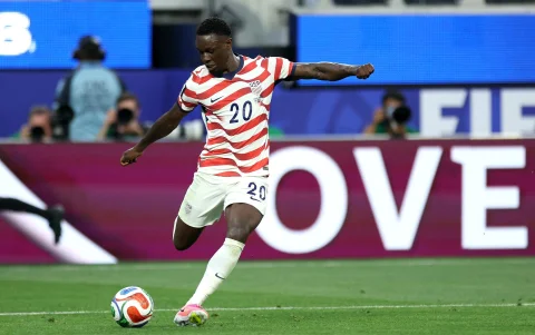 Mundial 2026: EE. UU., con su delantero Folarin Balogun, se mide con Australia.