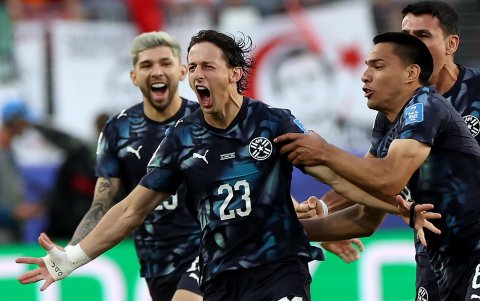 Mundial 2026: Paraguay, de Matías Galarza (c), celebró ante Turquía.