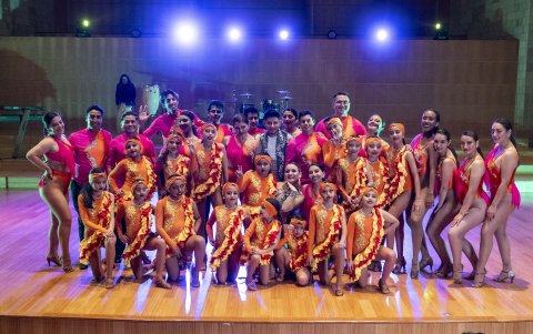 Sobre el escenario participarán 70 bailarines y 15 músicos.