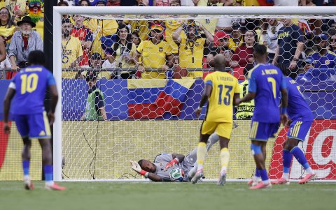 Enner Valencia desperdició opciones claras.