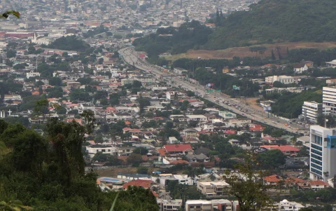 Vista aérea de Los Ceibos, tomada desde Cerro Azul.