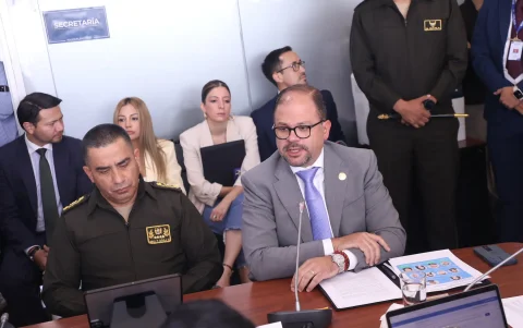 El ministro John Reimberg señaló a funcionarios del Municipio de Quito en la Asamblea.
