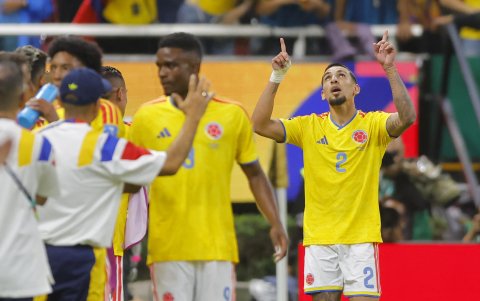Mundial 2026: Daniel Muñoz (der.), de Colombia, marcó el gol del triunfo ante Congo.