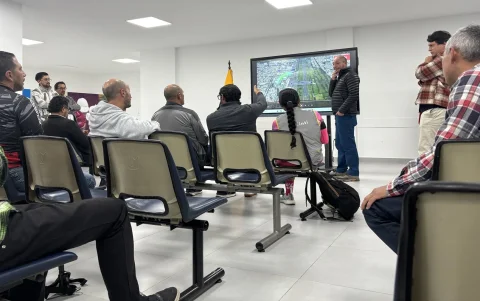 Reuniones. Autoridades municipales iniciaron la socialización del proyecto Bicentenario con vecinos y colectivos en mesas de trabajo.