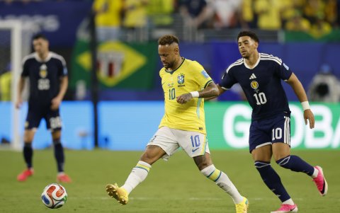 Neymar volvió a jugar con la Selección de Brasil luego de casi tres años.