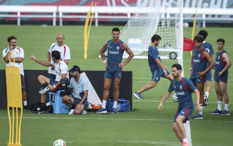 La Selección de Portugal no terminó su práctica debido a una alerta de tormenta eléctrica.