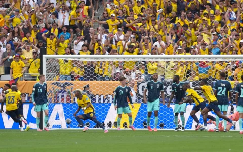 Con pundonor, Ecuador derrotó a Alemania en la Copa del Mundo.