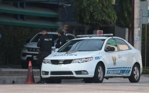 La investigación continúa para determinar las causas de la muerte del trabajador hallado en una clínica de Guayaquil.