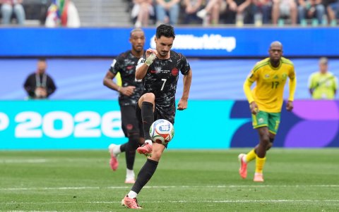La selección de Canadá ganó con un gol de Stephen Eustaquio.