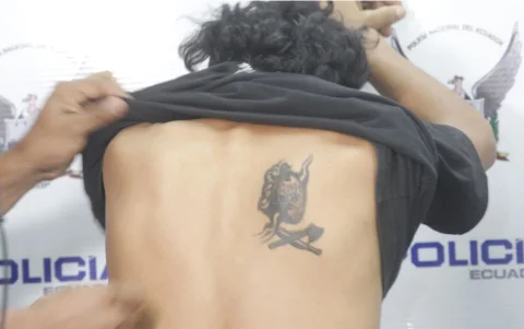 Menores son usados para sicariatos y extorsiones por grupos como Los Lobos y Los Choneros.