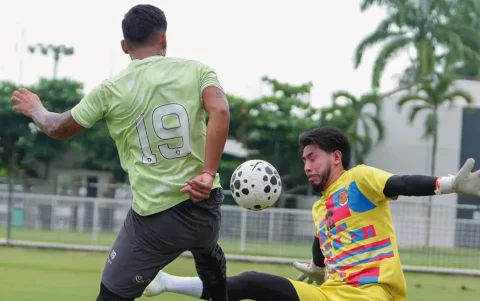 Entrenamiento de los jugadores de Orense previo al partido contra Liga de Quito.