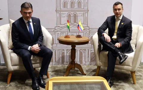Ecuador fortaleció su agenda diplomática con reuniones bilaterales durante la Cumbre del Mercosur.