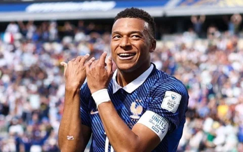 El francés Kylian Mbappé está cerca de ser el máximo goleador de los Mundiales.