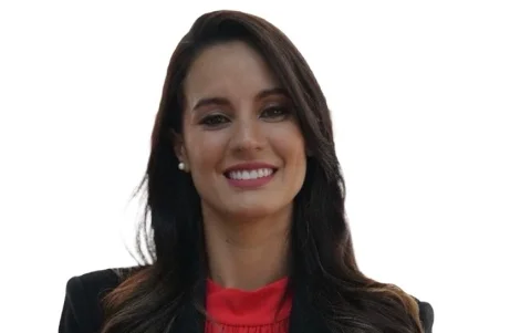 Carla Larrea, precandidata de CREO para la Alcaldía.