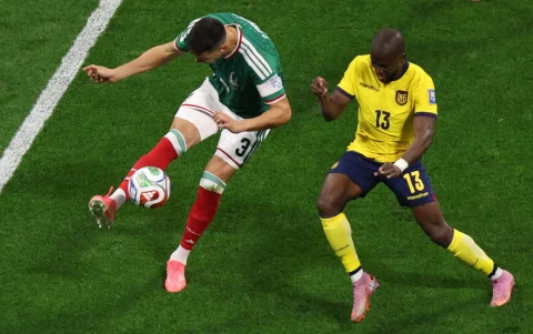 Vale agradecer a esta extraordinaria generación de futbolistas que nos hizo soñar: a Enner Valencia que cargó por años el peso de la selección; a Moisés Caicedo, cuya calidad deslumbra al mundo; a Piero Hincapié, Gonzalo Plata, Willian Pacho.