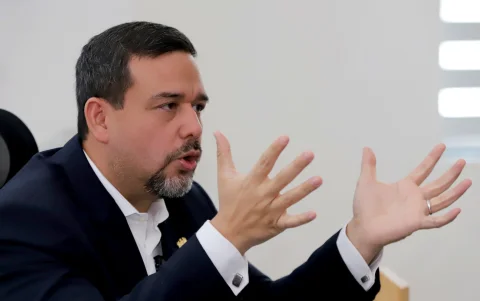 El prefecto Carlos Encalada aseguró que su plan político se limita hasta el 2027.