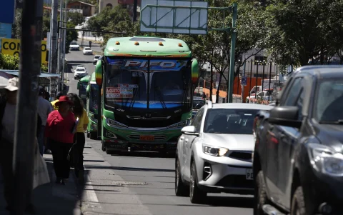 Los accesos y salidas vehiculares a la parroquia de Tumbaco son limitados, lo que genera congestión vehicular.