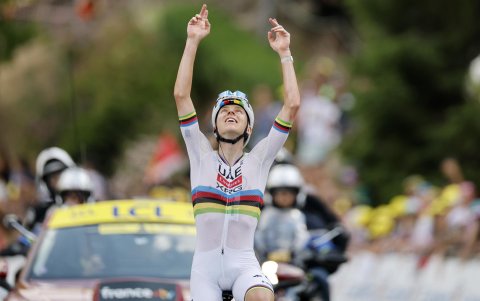 El esloveno Tadej Pogacar firmó una exhibición en al gran etapa pirenaica del Tour de Francia.