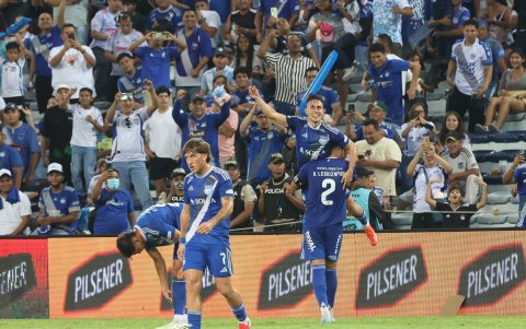 Emelec busca ascender en la tabla de la LigaPro 2026.