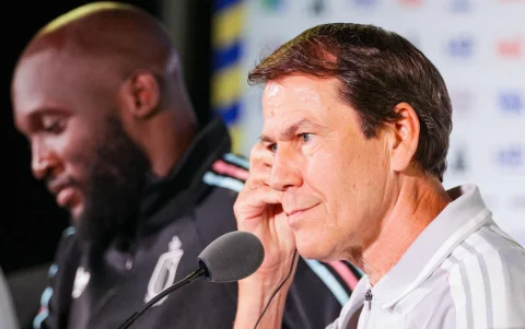 Bélgica en el Mundial 2026: el delantero belga Romelu Lukaku y el seleccionador de Bélgica, el francés Rudi Garcia (der.), durante comparecencia de prensa.