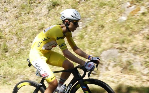 El maillot amarillo el esloveno Tadej Pogacar, del equipo UAE Team Emirates XRG, en la décima etapa del Tour de Francia 2026.