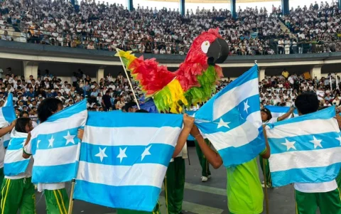 Colegios representaron a la cultura local.