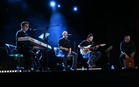 La gira inicia el 18 de julio en el Teatro Gran Colombia de Ibarra, y continúa el 24 de julio en el Auditorio de la Sagrada Familia, en Ambato.