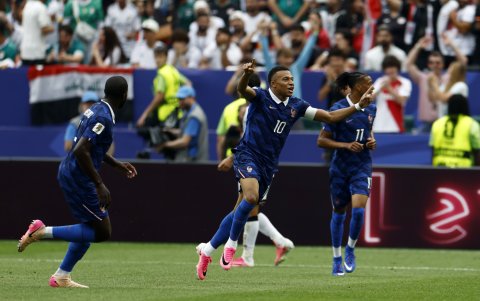 Kylian Mbappe será titular en la Selección de Francia.