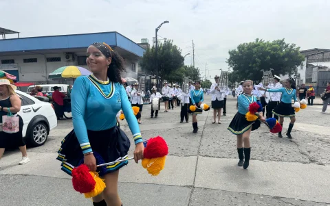 Los alumnos estaban entusiasmados por el desfile.