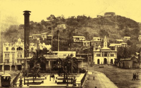 Toma de agua, junto al cerro del Carmen