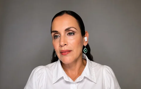 La exministra Inés Manzano compareció de forma virtual ante la Comisión de Fiscalización durante el juicio político.
