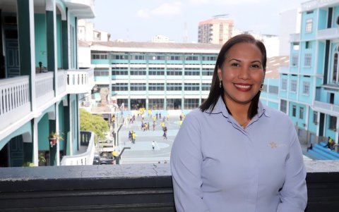 La docente que llegó a La Salle para enseñar Literatura dirige hoy una comunidad de 683 estudiantes y demuestra que educar también es una manera de reconstruir Guayaquil.
