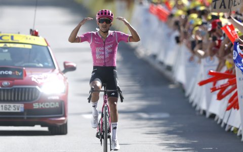 Richard Carapaz se metió en la pelea por la maillot de la montaña del Tour de Francia 2026.